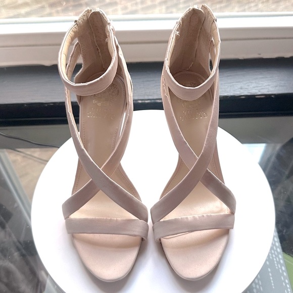 🌸VINCE CAMUTO🌸 Imagine-Devin Sandals size: 8 - Picture 7 of 16